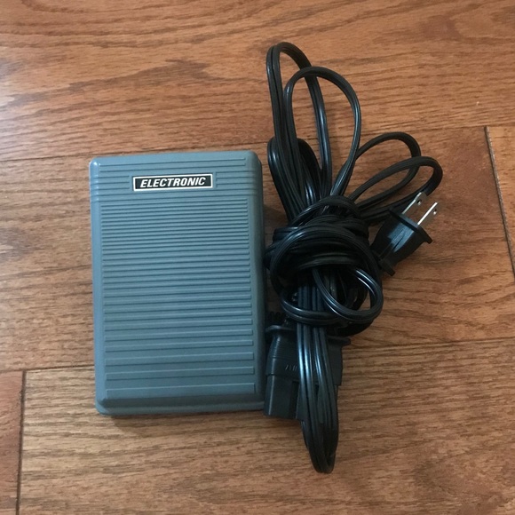 Brother Sewing Machine. - Picture 8 of 8